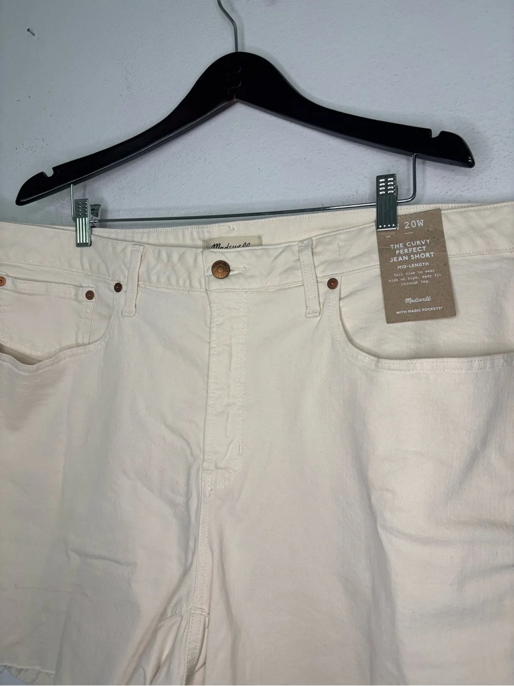 MADEWELL NWT CREAM CURVY PERFECT JEAN SHORTS SZ 20W
